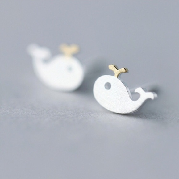 🐳LAST ONE🐳 Mini is whale Post Earrings 925Silver - Picture 3 of 5